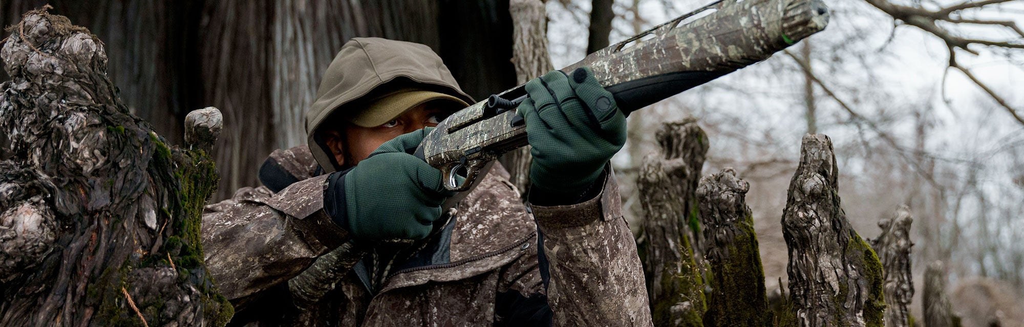 Beretta Gloves for Hunting and Shooting Activities